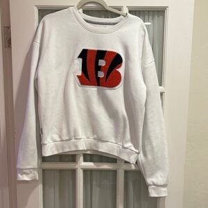 Antigua White Sweater with Orange and Black Bengals Logo